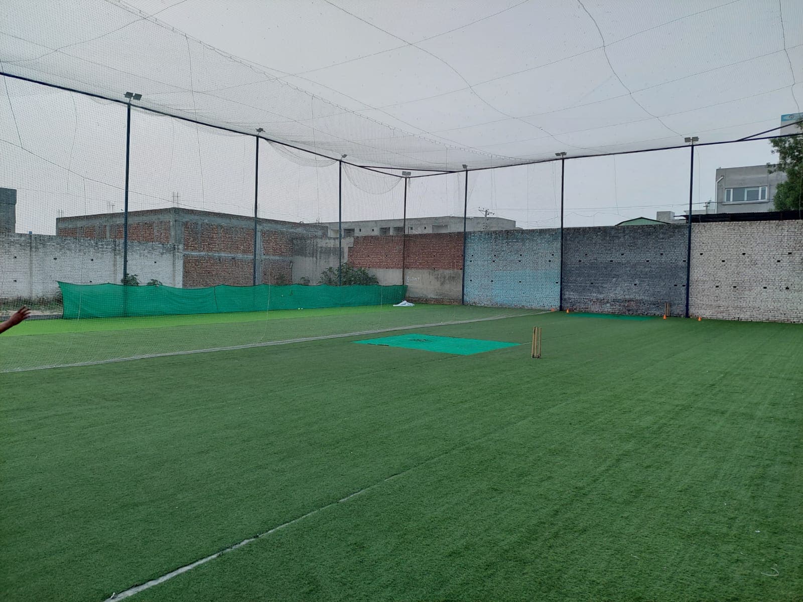 Straight Drive Indoor Sports